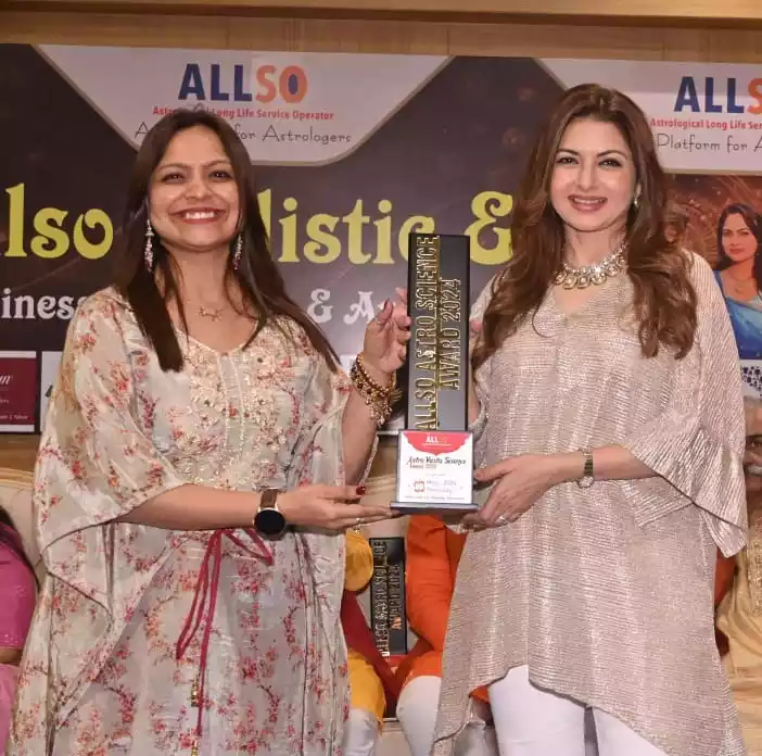 Dr. Shrreya Joshi - Best Astrologer